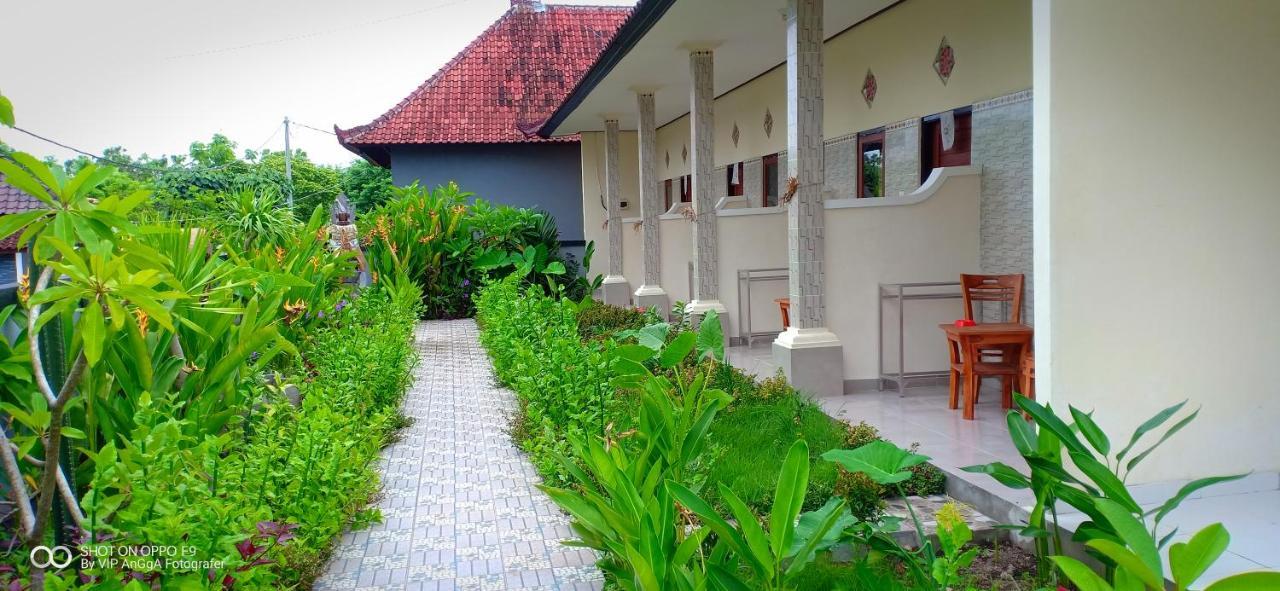 Putu Lembongan Lodge Exterior photo