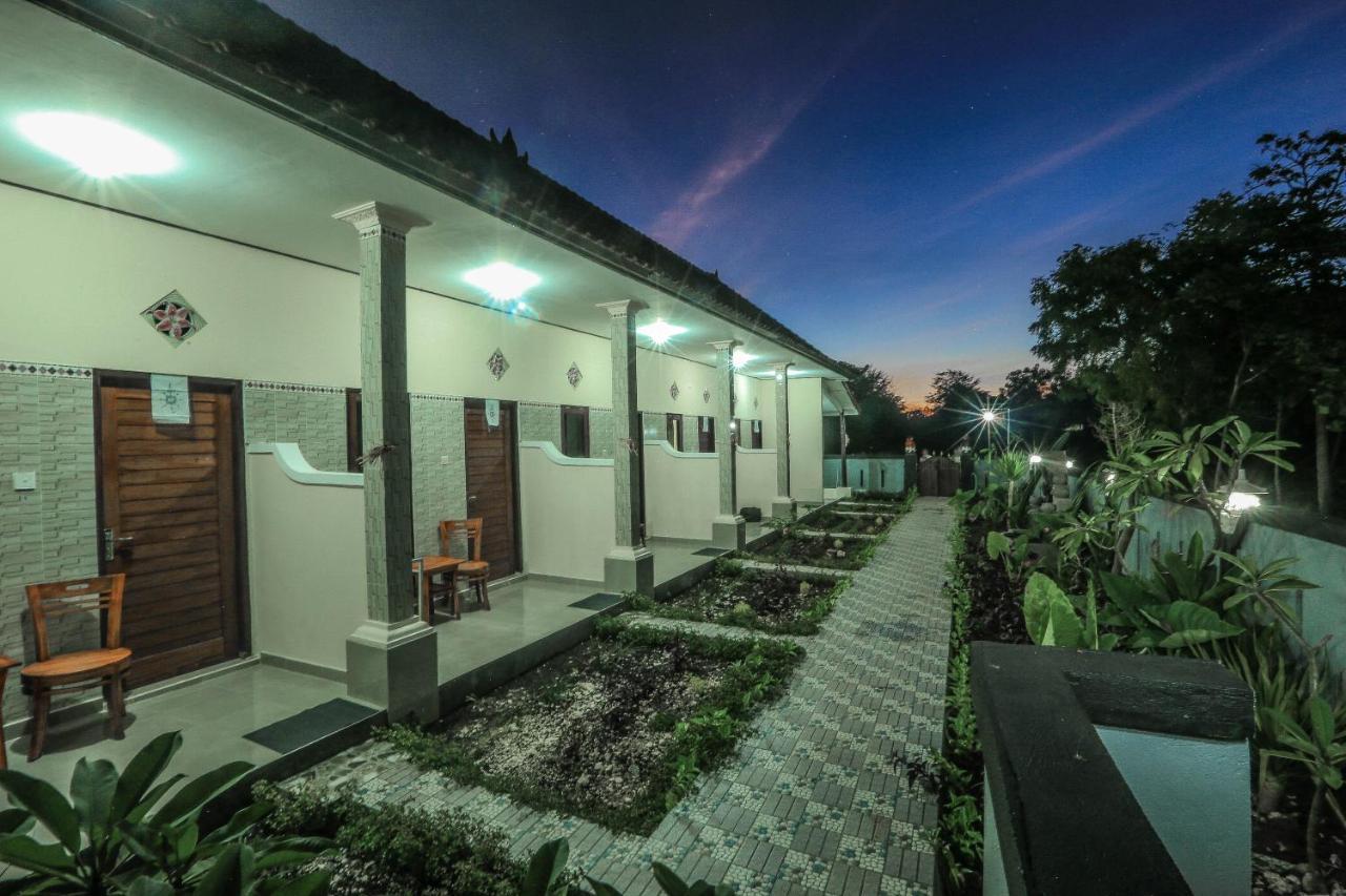 Putu Lembongan Lodge Exterior photo